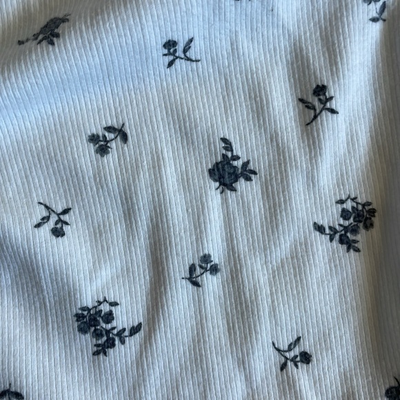 Abercrombie kids floral tank - Picture 3 of 3